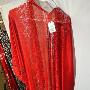 one size fringe bottomed shawl